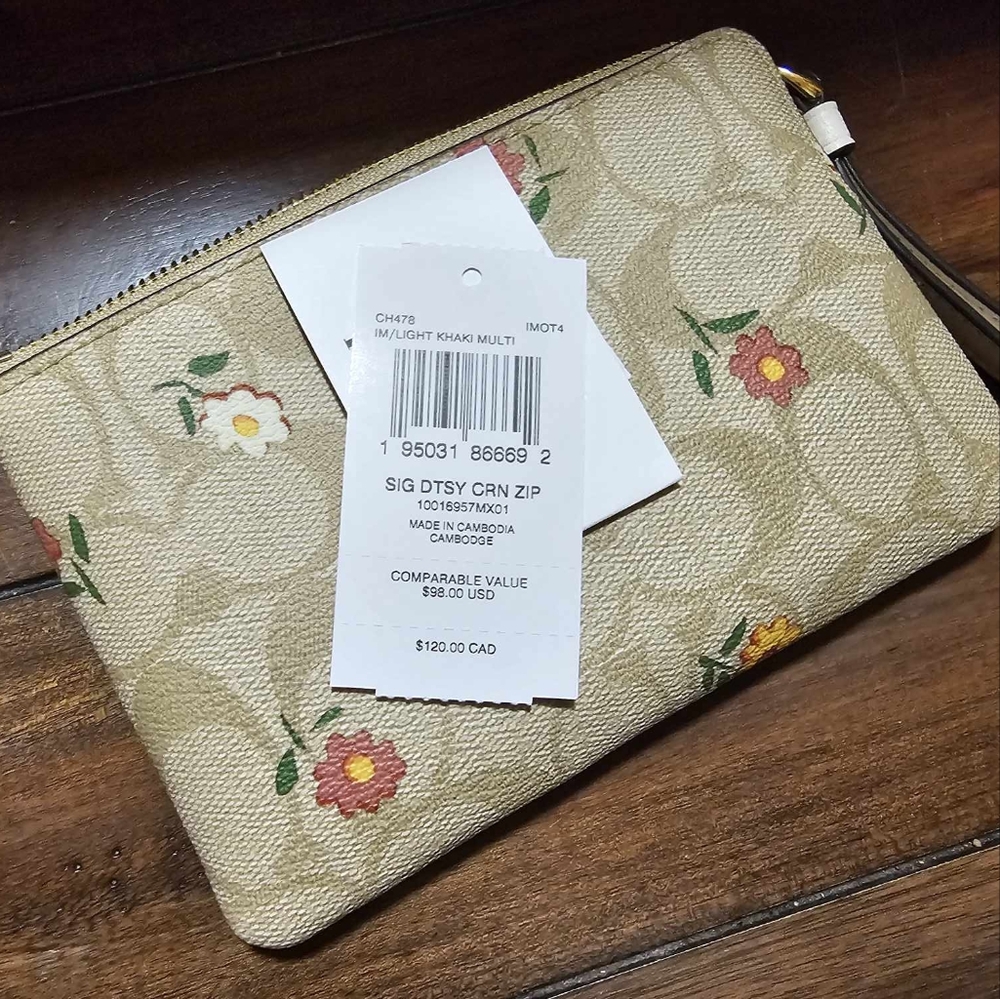 Wistlet Coach - Picture 3 of 12
